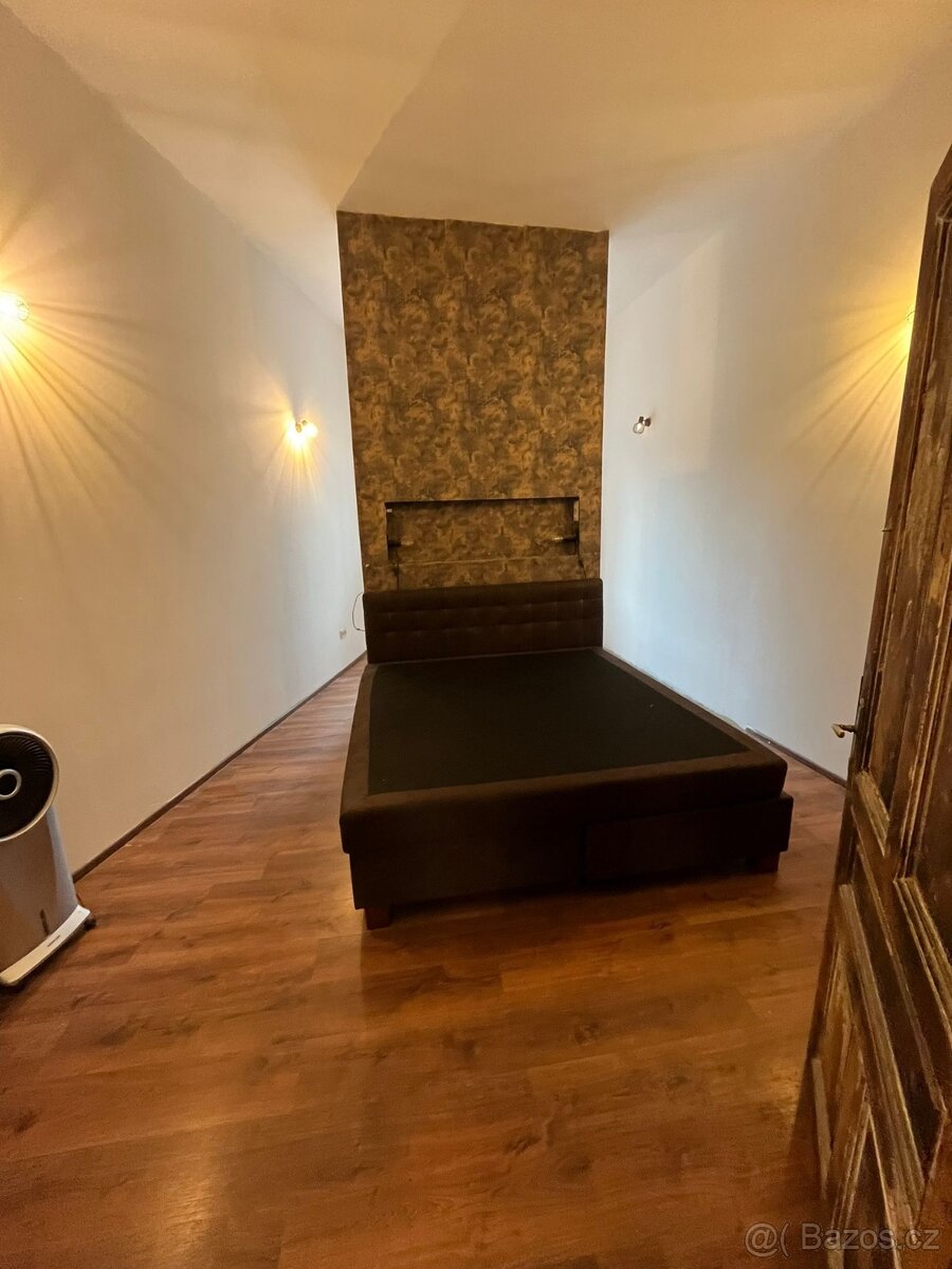 Pronájem bytu 106m2 - 3