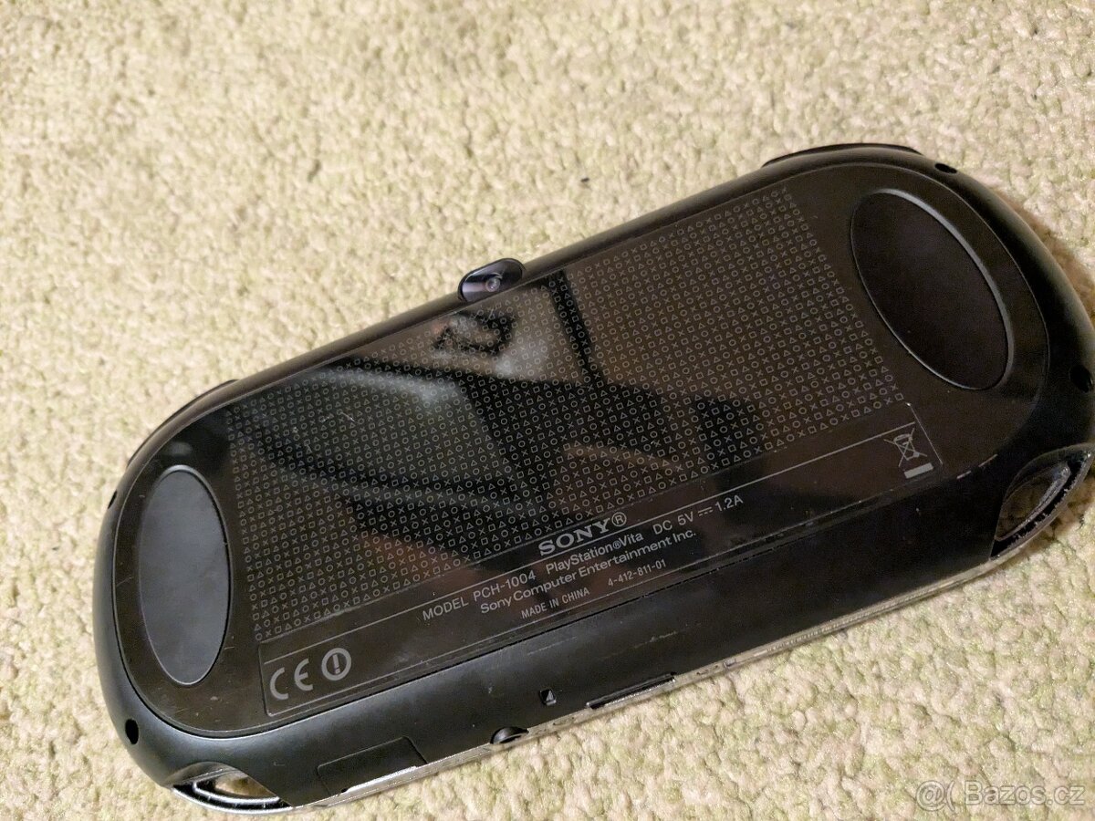 Konzole Sony PS Vita WiFi (OLED) - 3