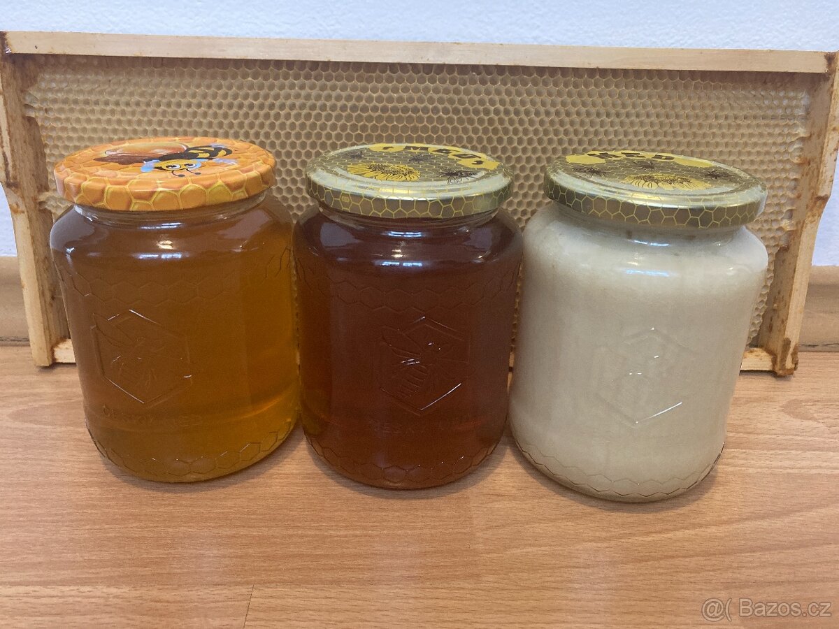 včelí med - 3