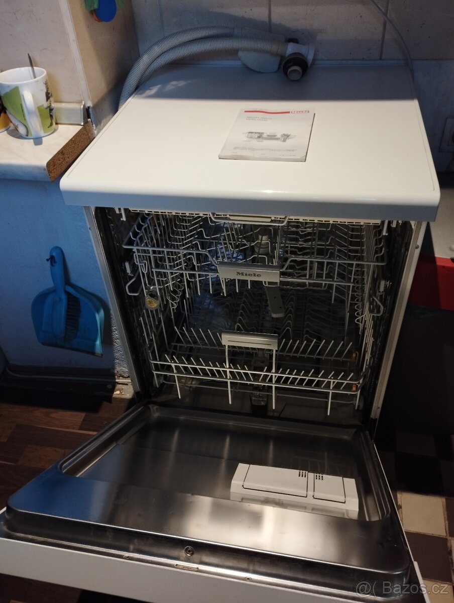Myčka Miele na nádobí - 3