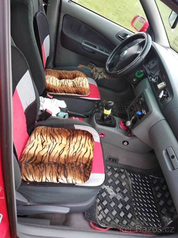 Škoda octavia 1,6 benzín - 3