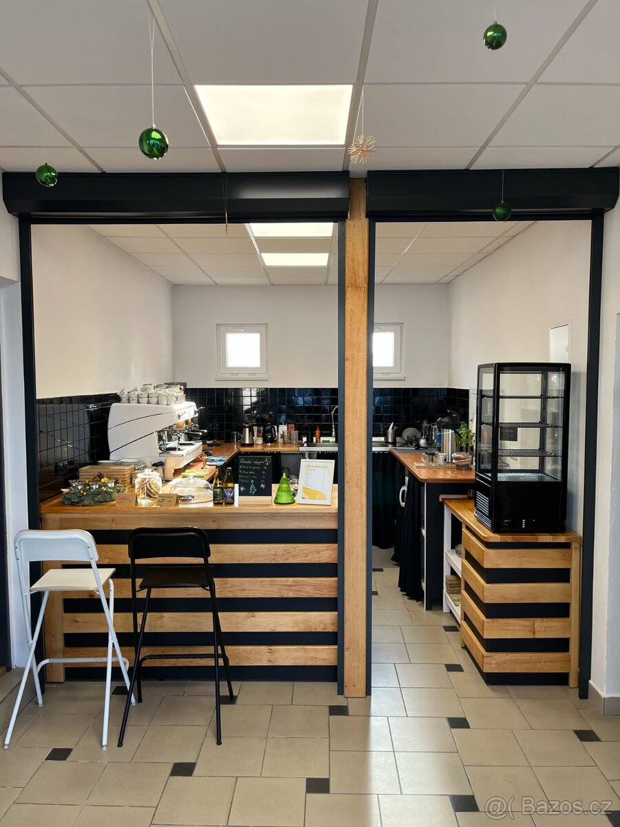 BAR DO KAVÁRNY Z MASIVU - 3