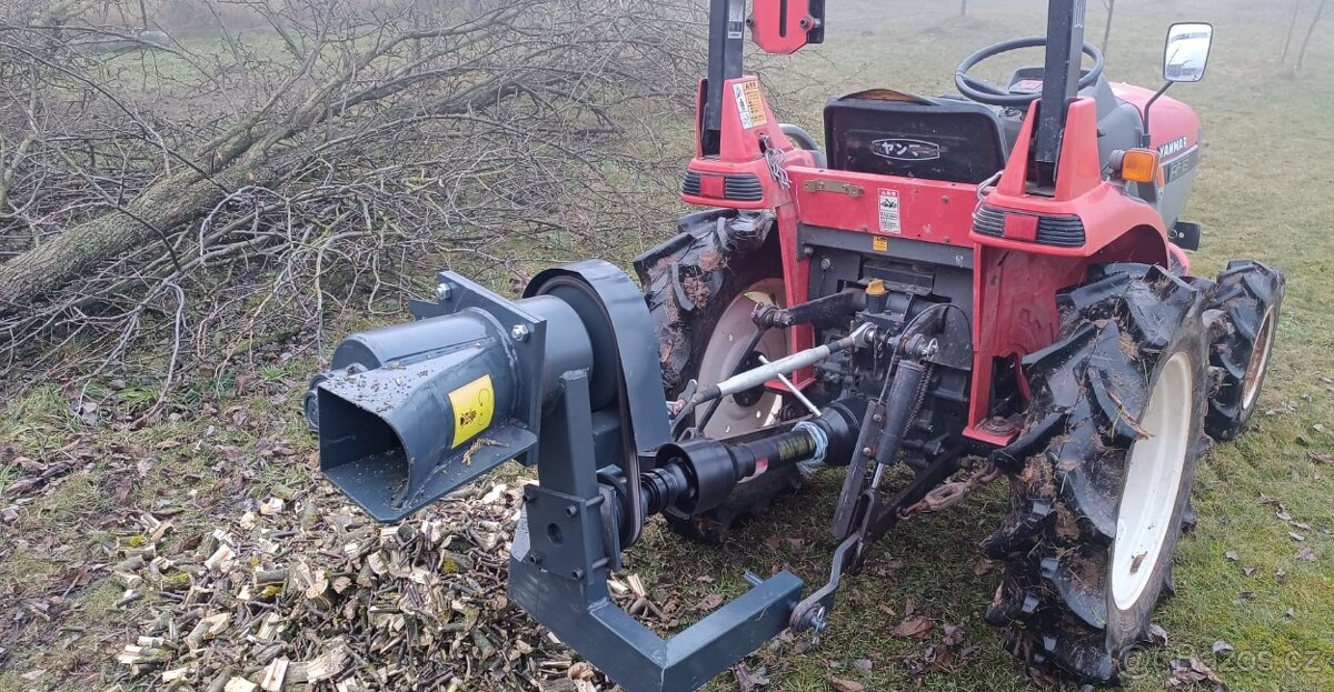 štěpkovač špalikovač malotraktor - - 3