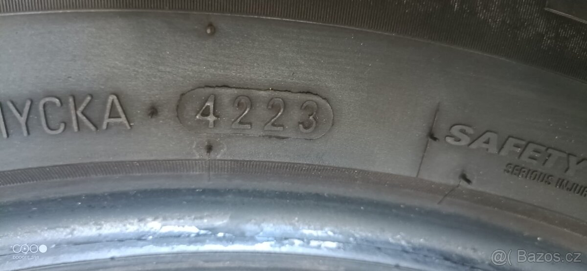 235/55 R18 - 3