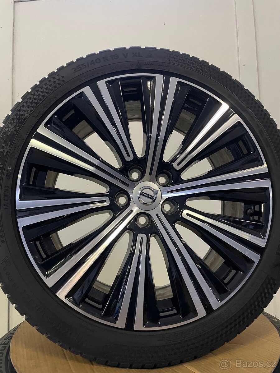 Orig zimni Volvo V90 S90 II r19 255/40/19 98% - 3