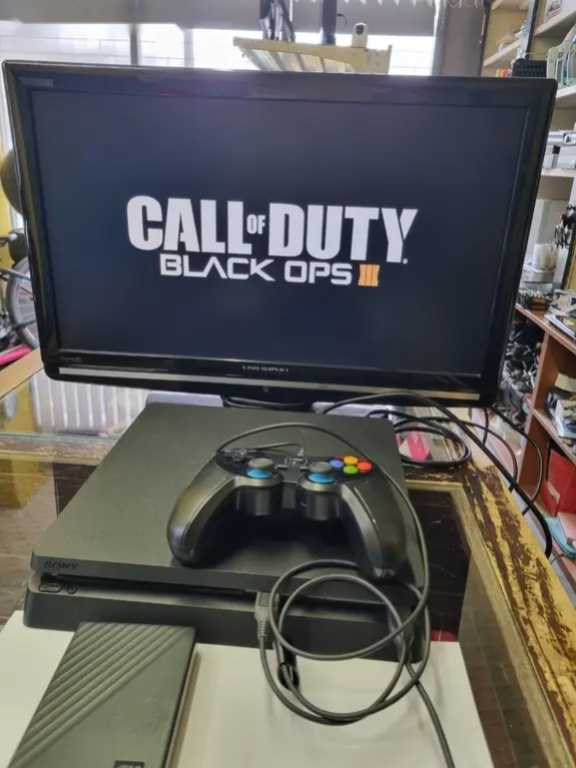 Playstation 4 slim, 1Tb +externí pevný disk Wd 4Tb - 3