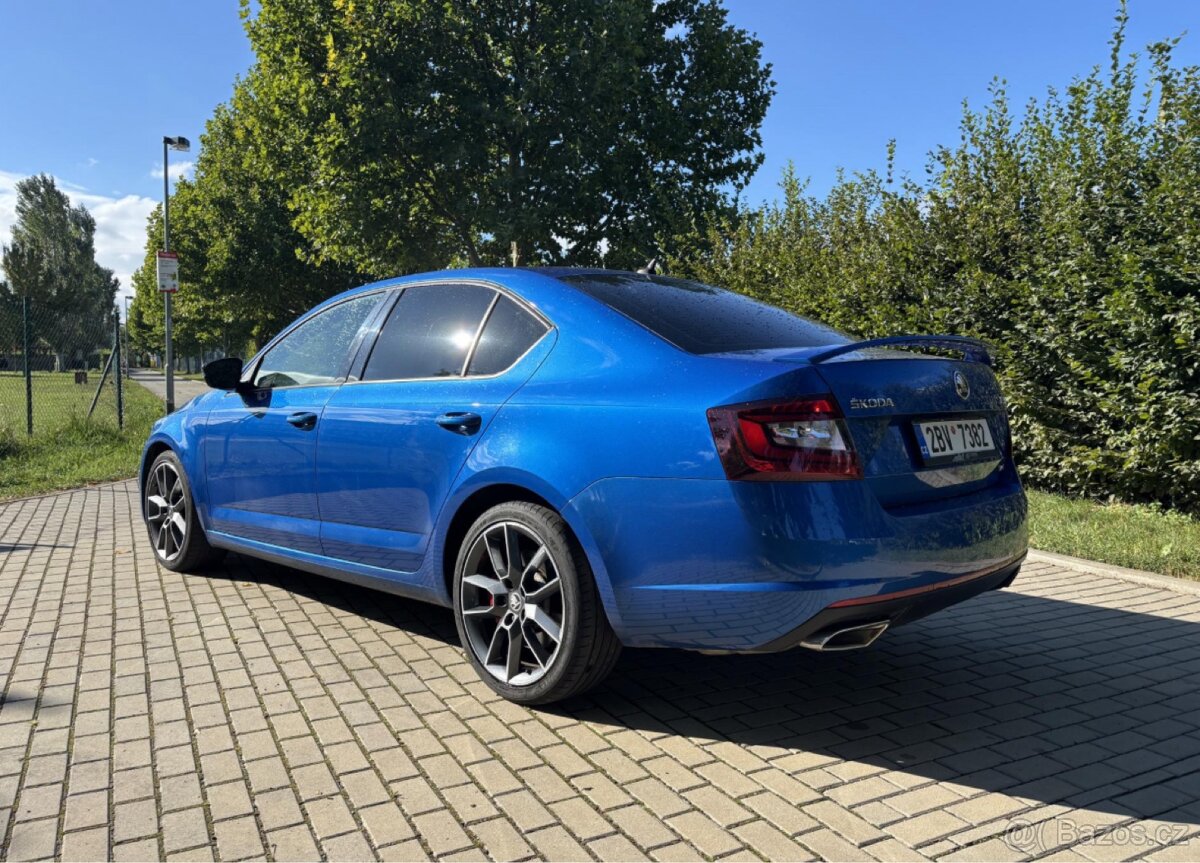 Škoda Octavia 2.0 RS 245 koní - manuál - odpočet DPH - 3