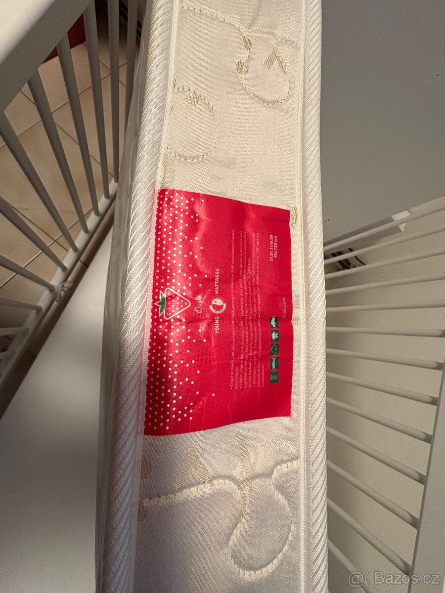 Zánovní krásná dětská postýlka 70x130 cm - 3