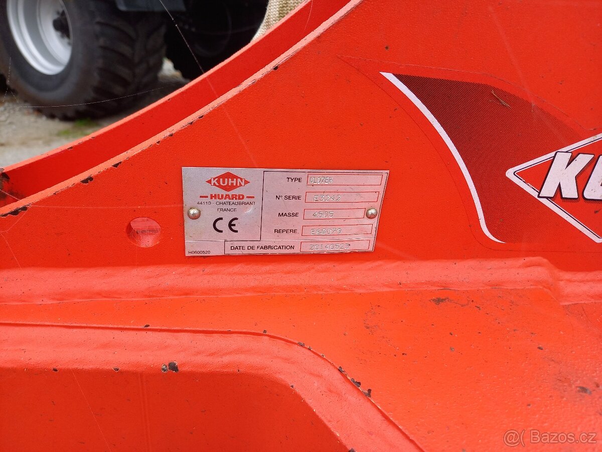 Polonesený pluh KUHN - 3