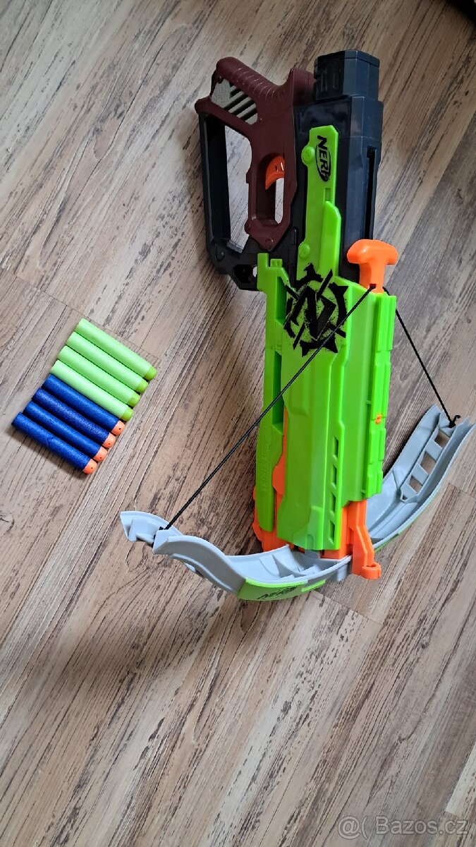 Nerf pistole+ masky a meč - 3