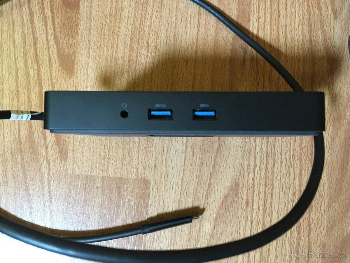 Dokovací stanice Dell WD15 (K17A001) s USB-C - 3