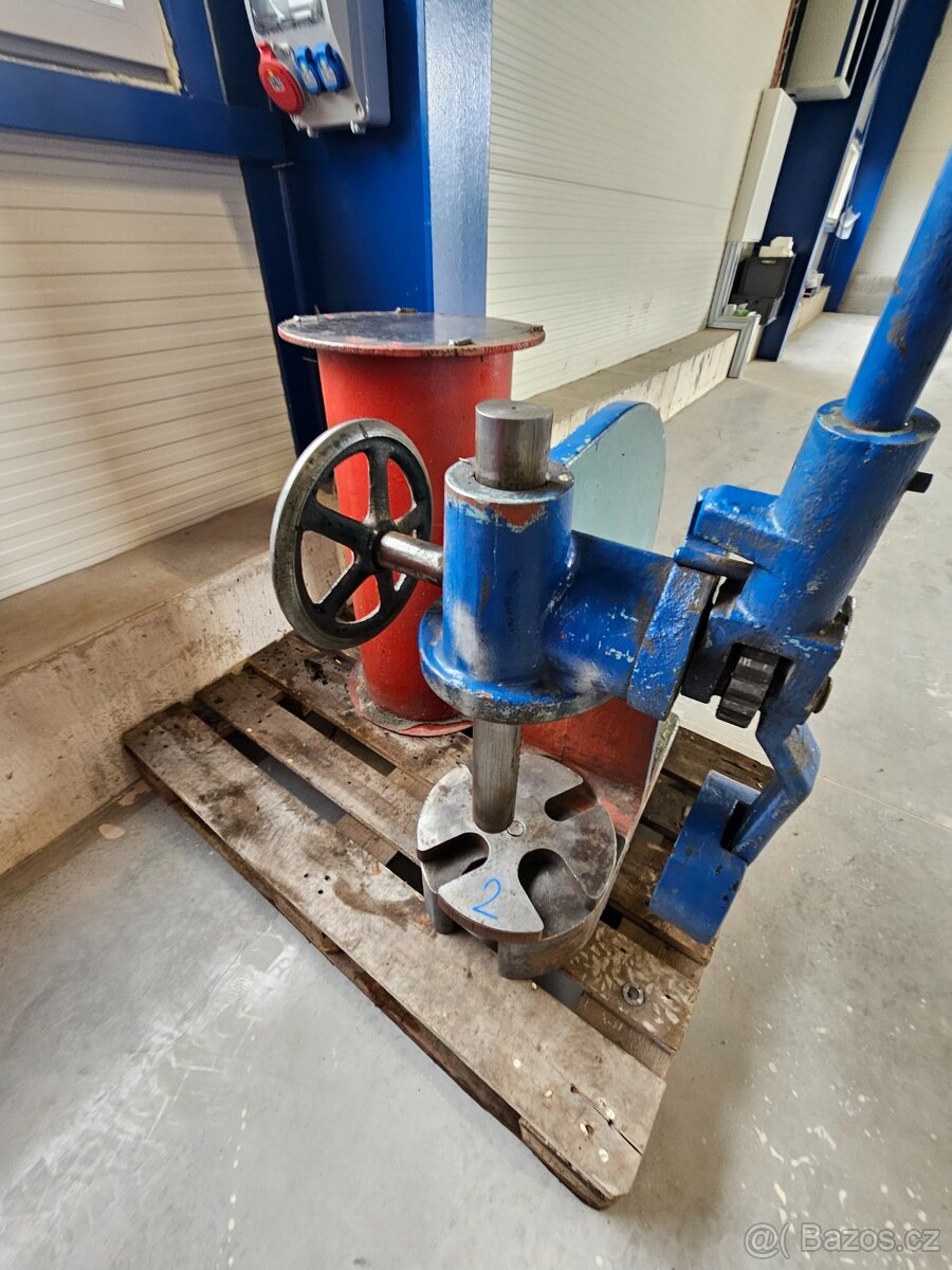 Ruční hřebenový lis LRH 2 + stojan - 3