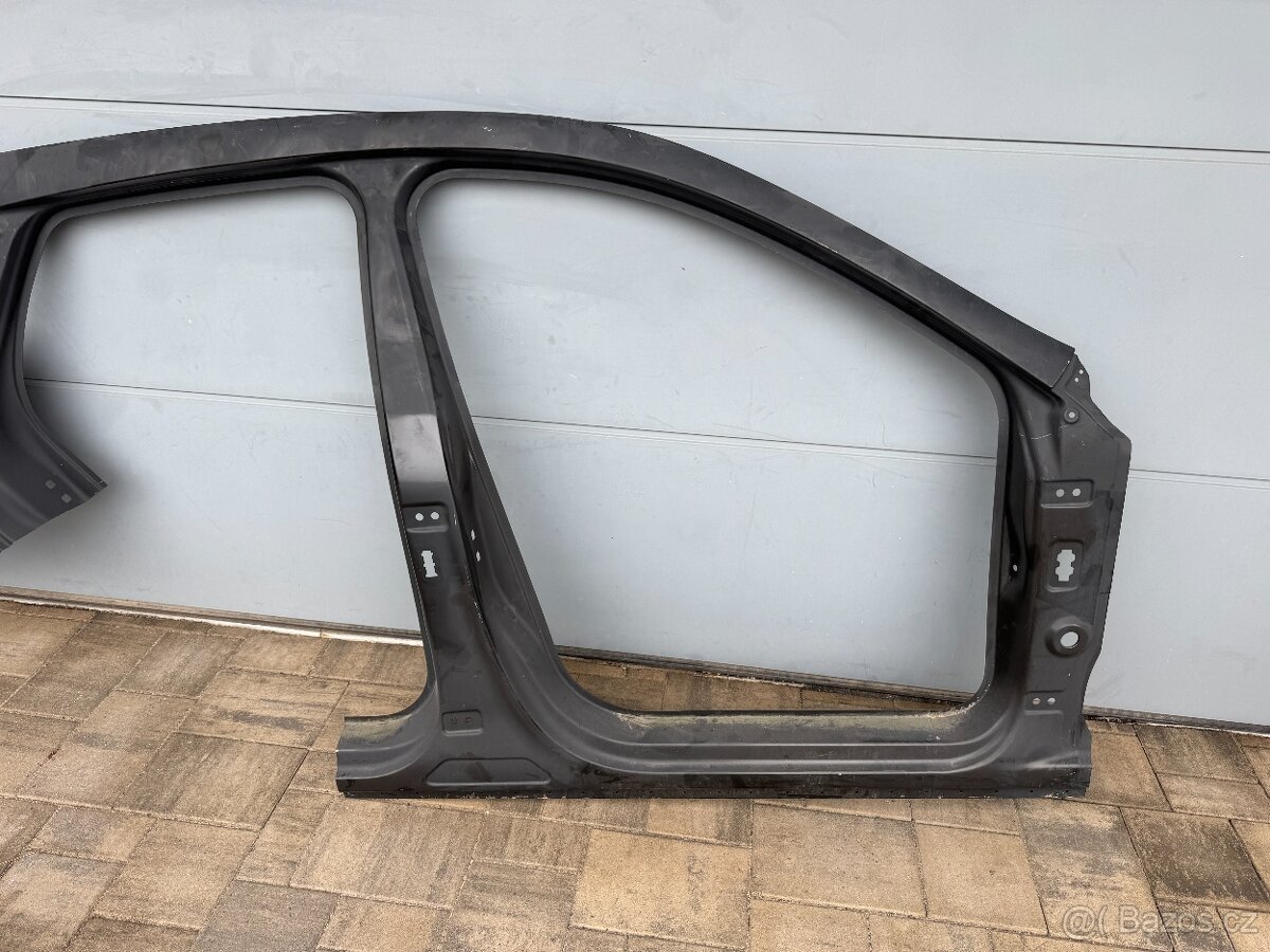 pravý bok blatník bočnice Cupra Formentor 5FF - 3