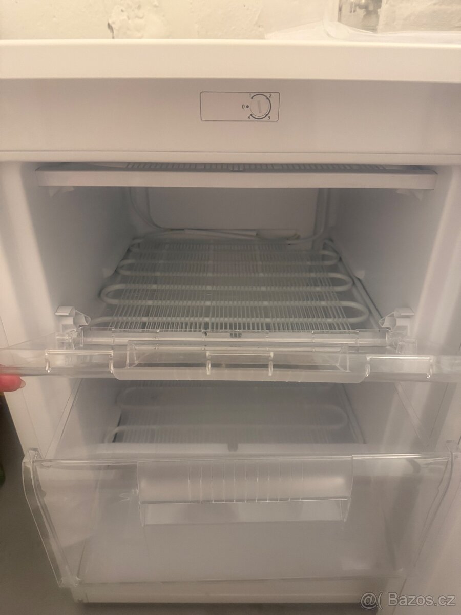 Mrazák SIGURO UF-A110W Fast Freeze 85 - 3