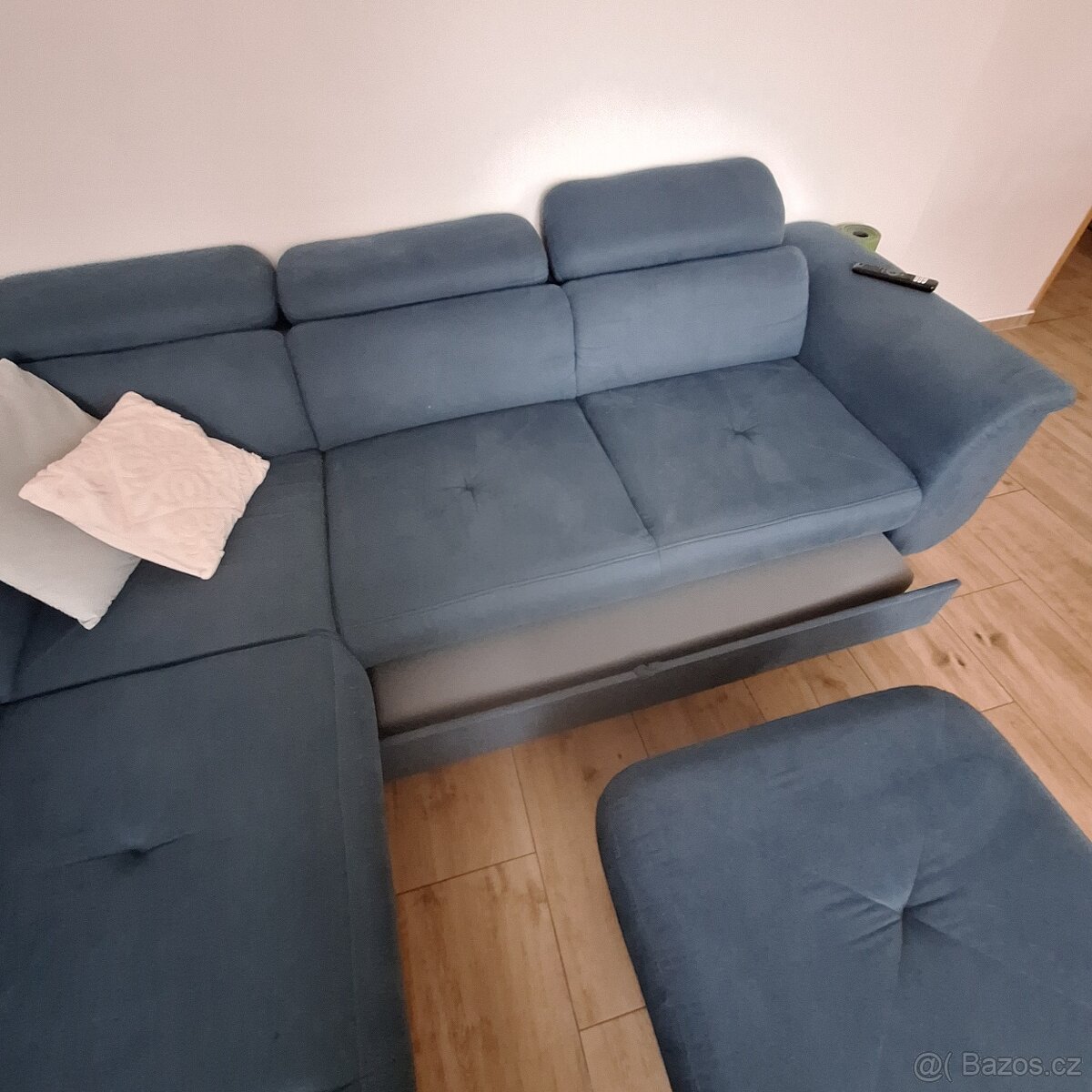 Rohová rozkládací sedací souprava - 3