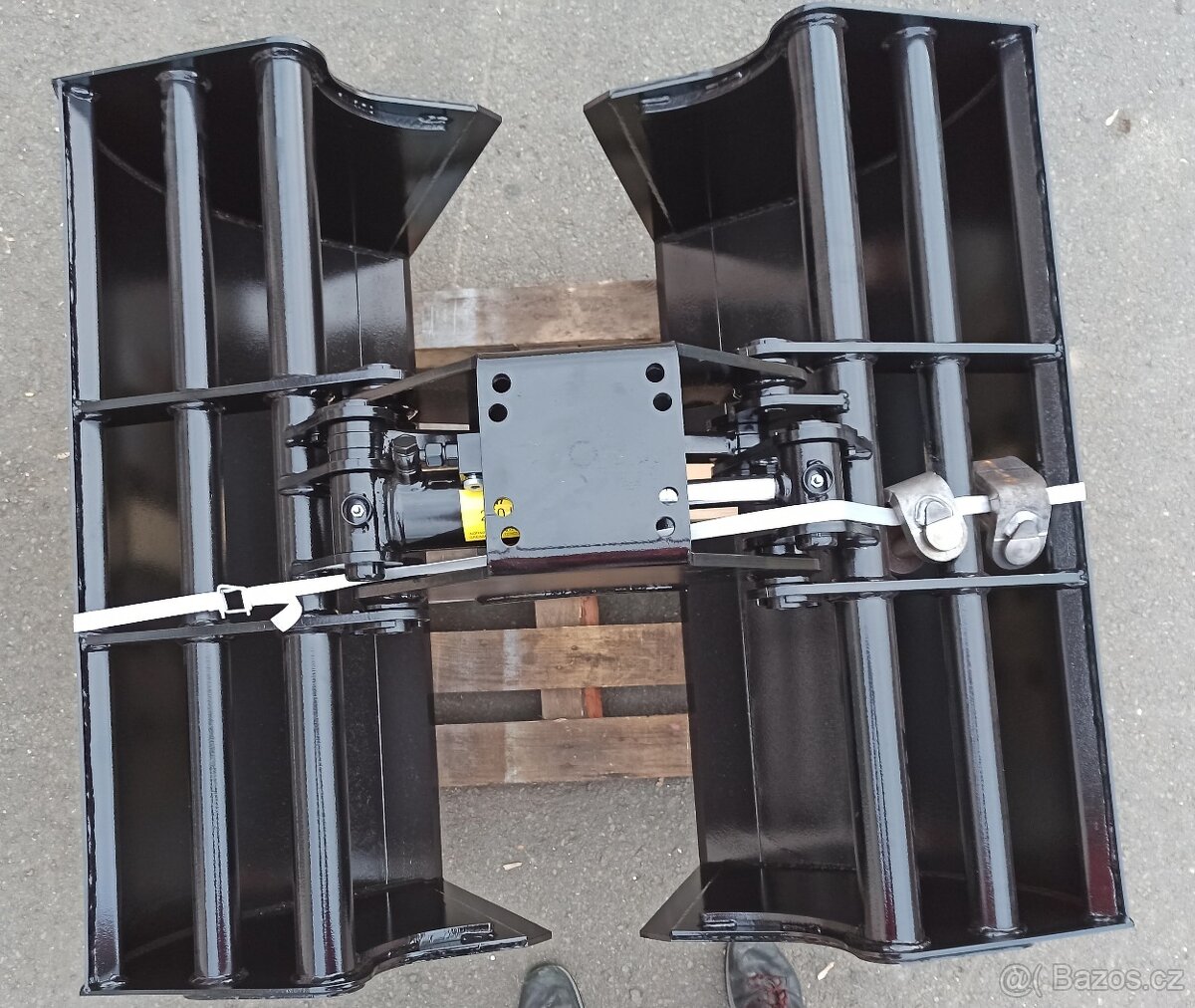 Kleště (drapák) na sypké hmoty - 3