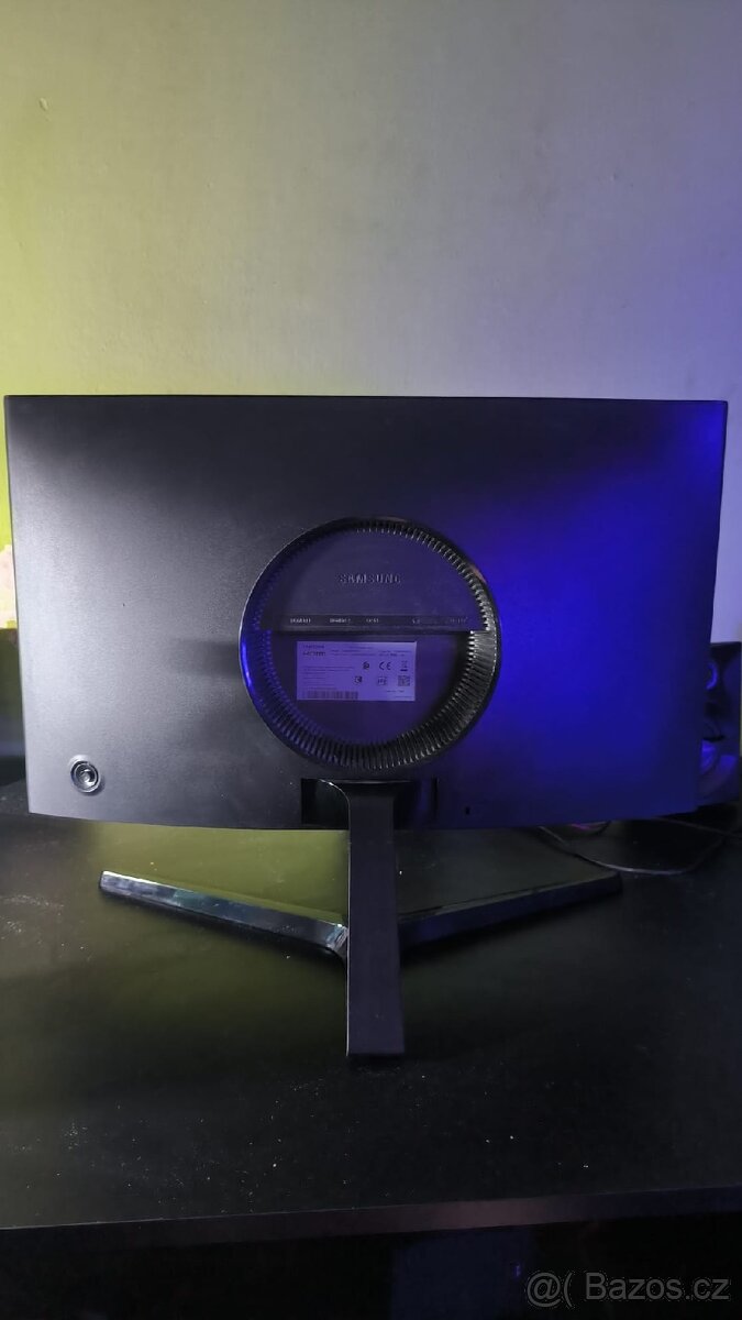 Monitor Samsung 24" - 3