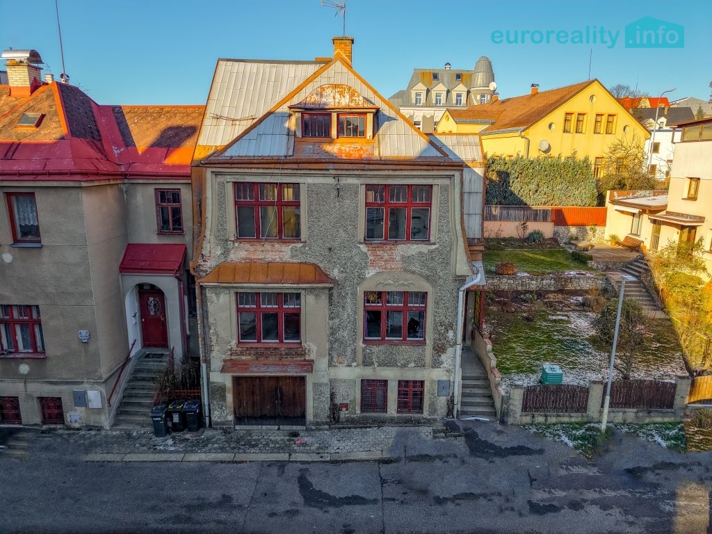 Prodej, rodinný dům s možností tří bytových jednotek, Jablon - 3