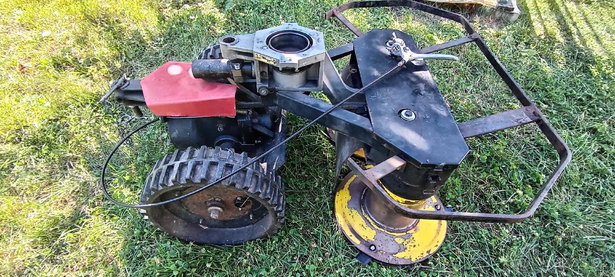 Sekačka JIKOV BDR 700 podvozek Robus - 3