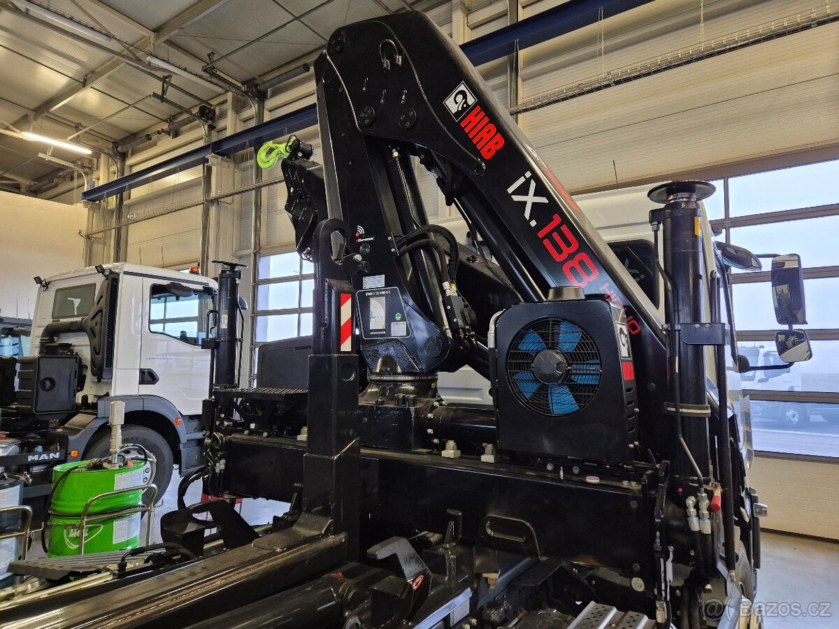 MERCEDES NOSIČ KONTEJNERU + HYDRAULICKÁ RUKA - 3