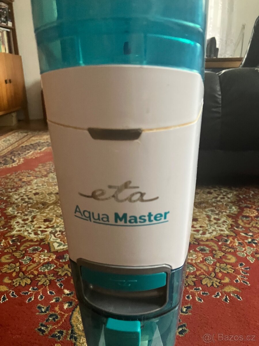 Tyčový vysavač ETA Aquamaster - 3