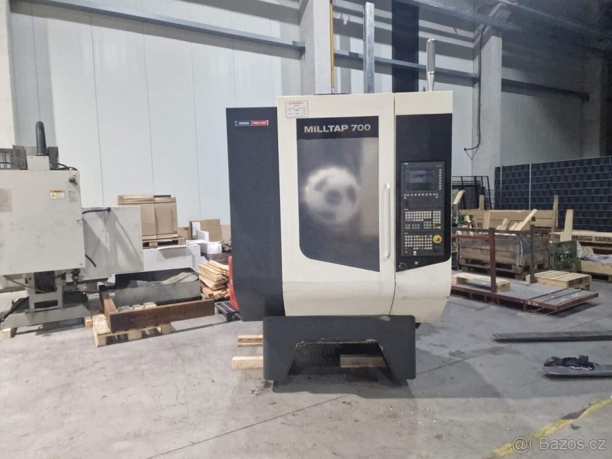 DMG MORI Milltap 700 (2012) – 3osé CNC obráběcí centrum – Si - 3