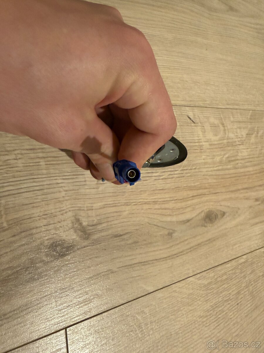 Opel Astra J Facelift - anténa navigace, GPS - 3