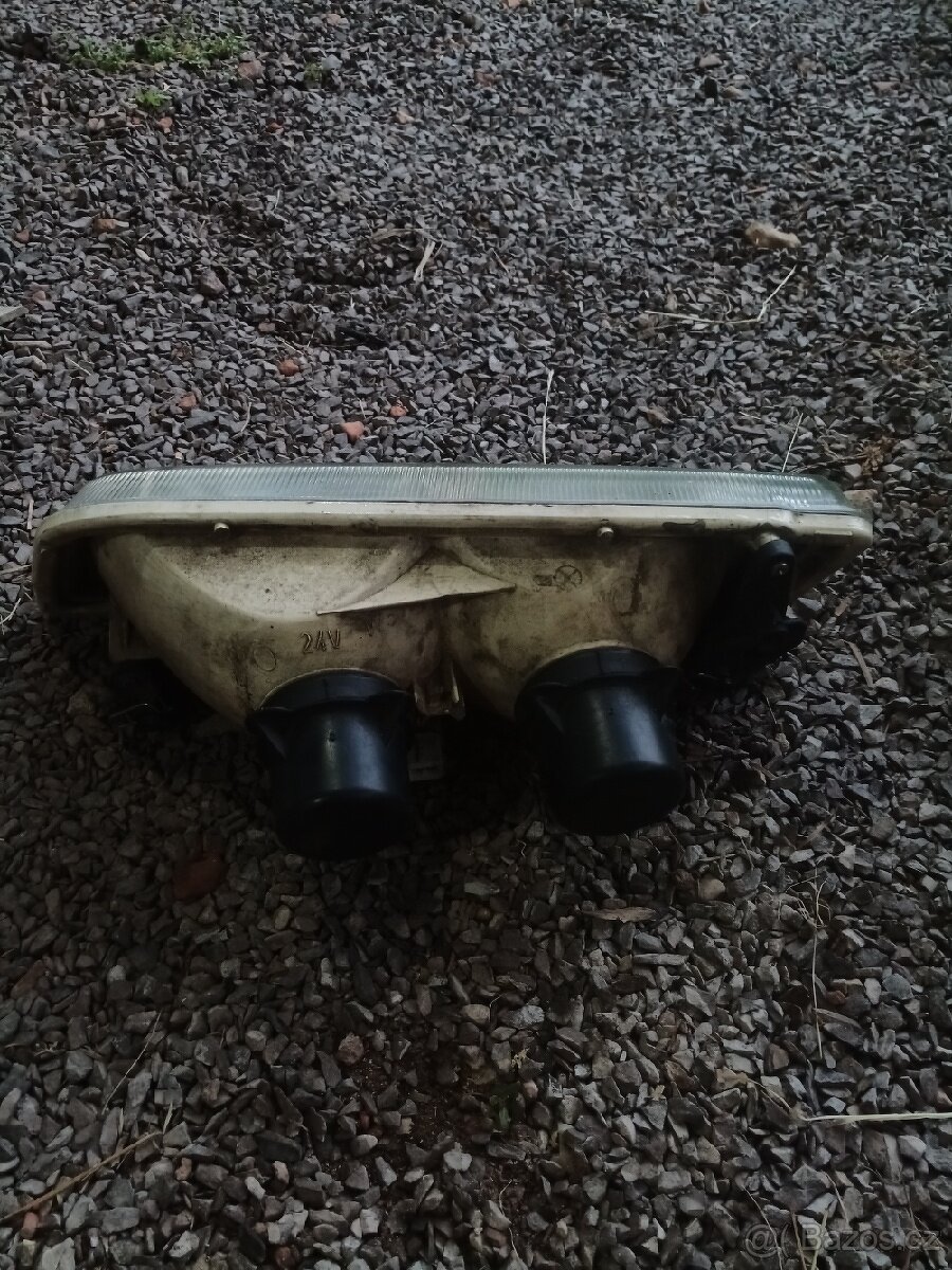 Levé přední světlo ZX - 3