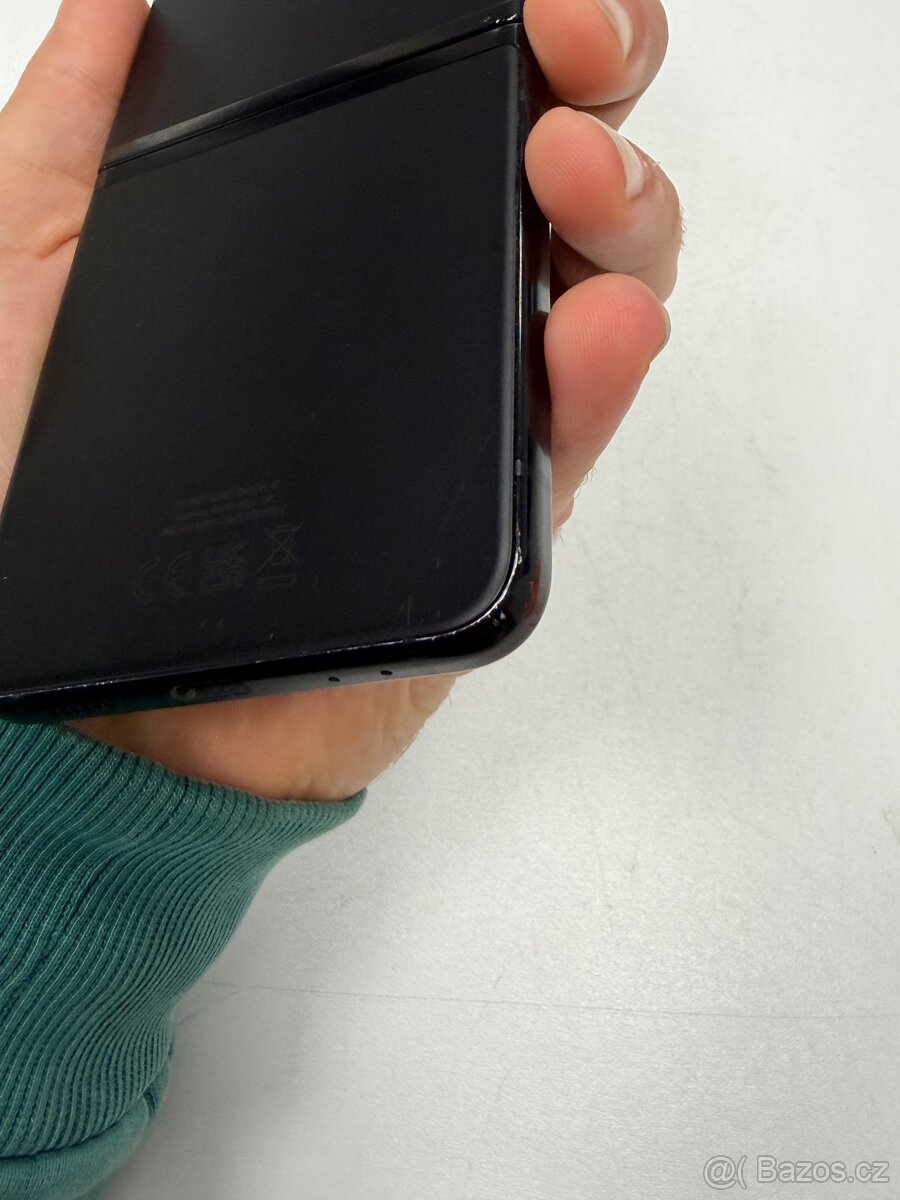 Samsung galaxy z flip3 - 3