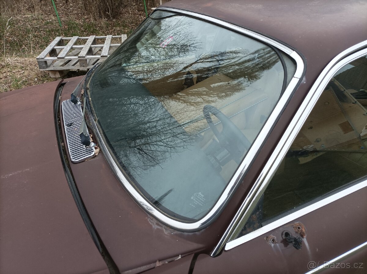 Chrom, exteriér a interiér Jaguar XJ6 - 3
