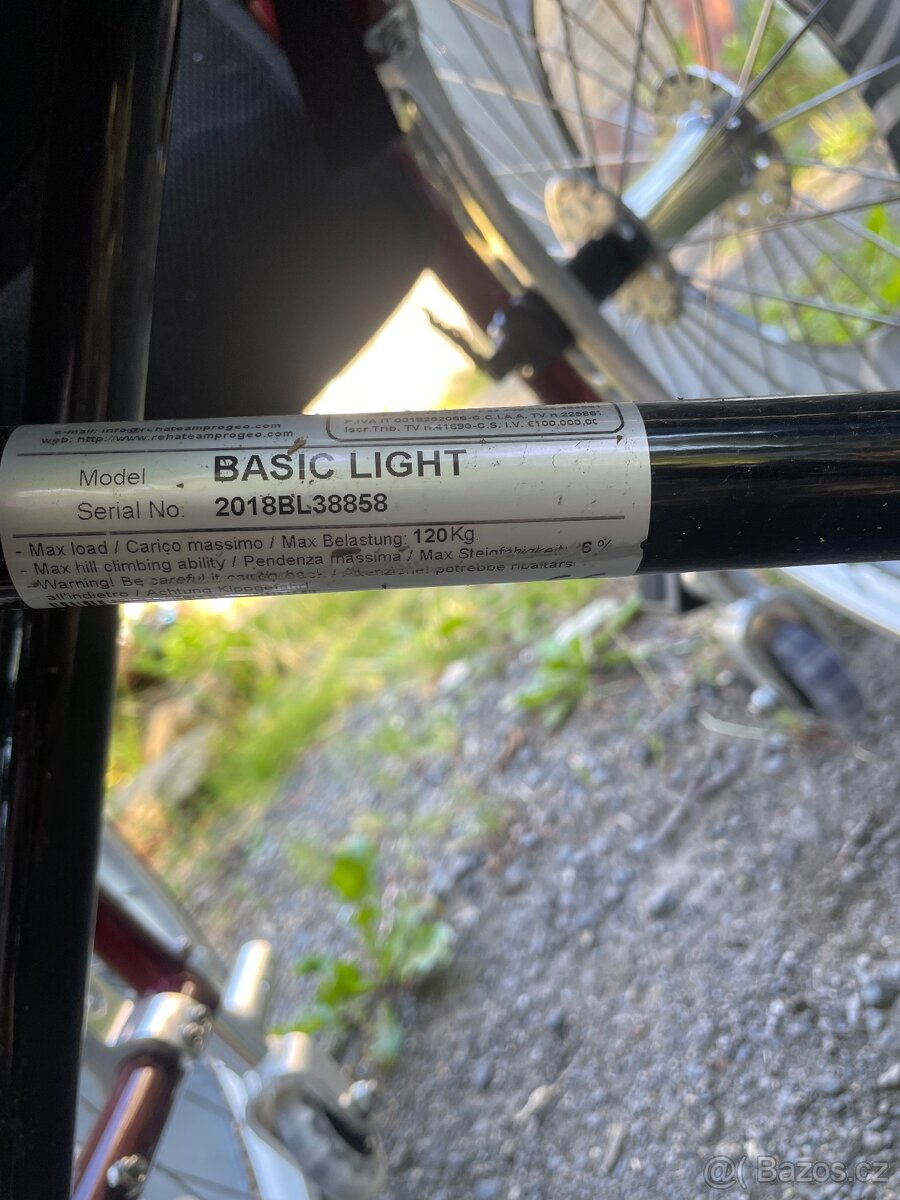 Invalidní vozík Rogeo basic light - 3