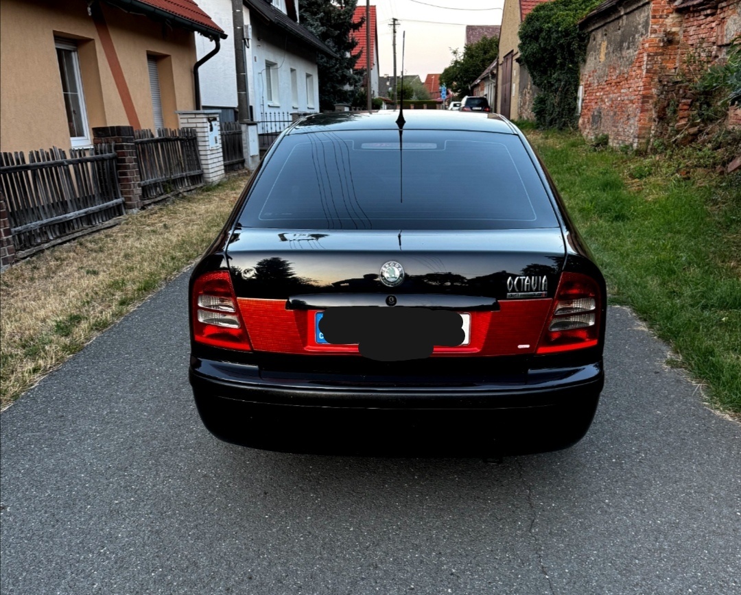 Škoda Octavia 1.9 81 kw - 3