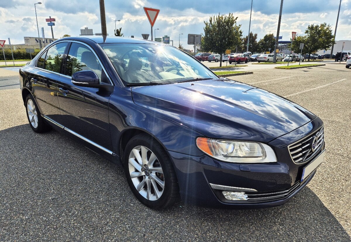 VOLVO S80 D4 120 KW 5-VÁLEC XENON NAVI MANUÁL 1MAJITEL - 3