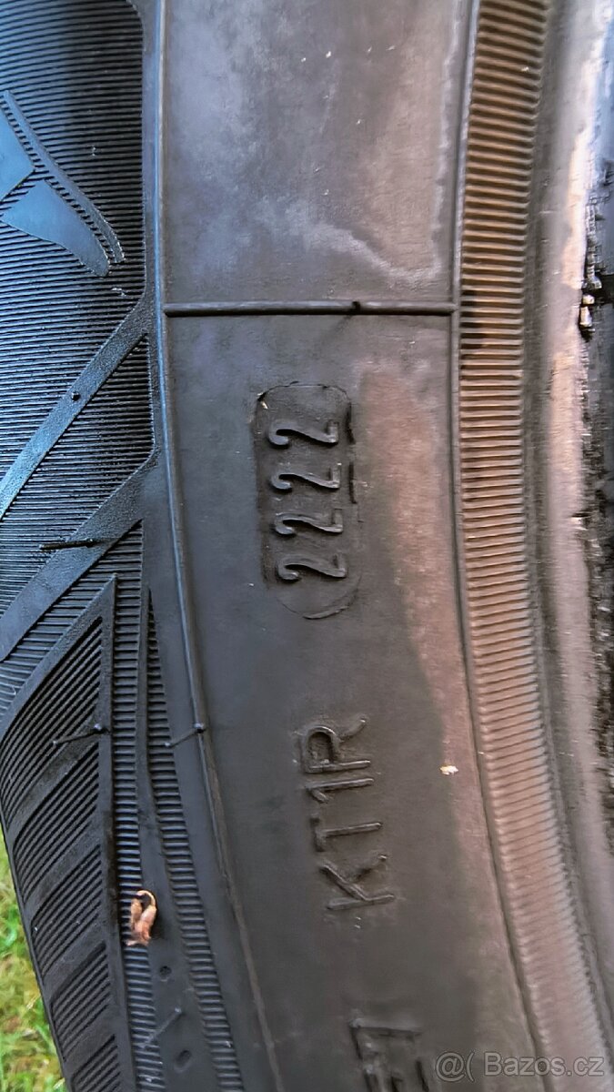 Celoroční pneu GOODYEAR VECTOR 4Seasons - 3