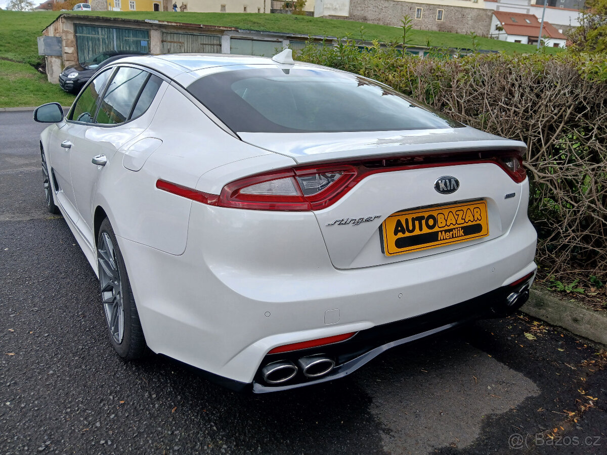Kia Stinger 2.0 T-GDi 188kW 4x4 - 3