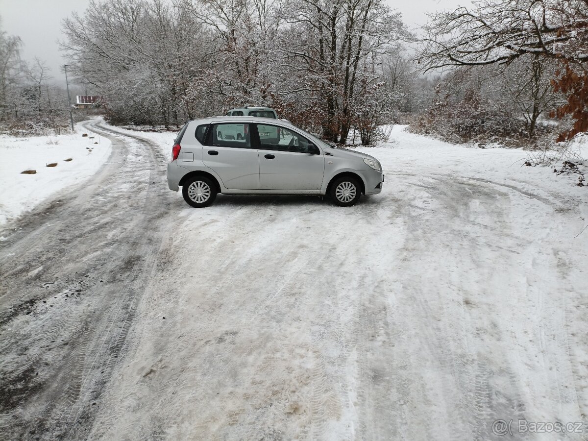 Chevrolet Aveo 1.2 - 3