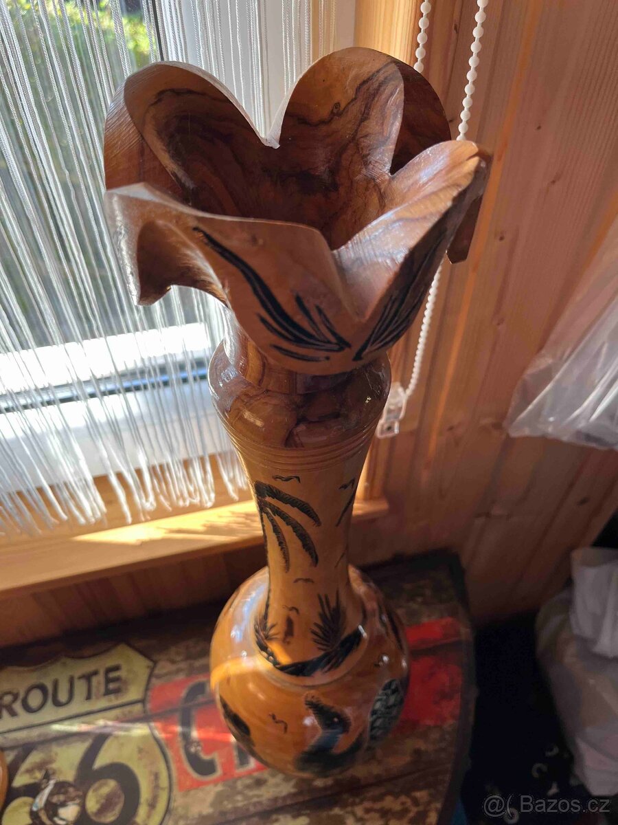 Dřevěné orientální vázy - 3