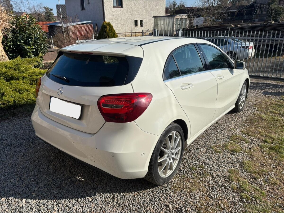 Mercedes-Benz A 180 (2017) - 3