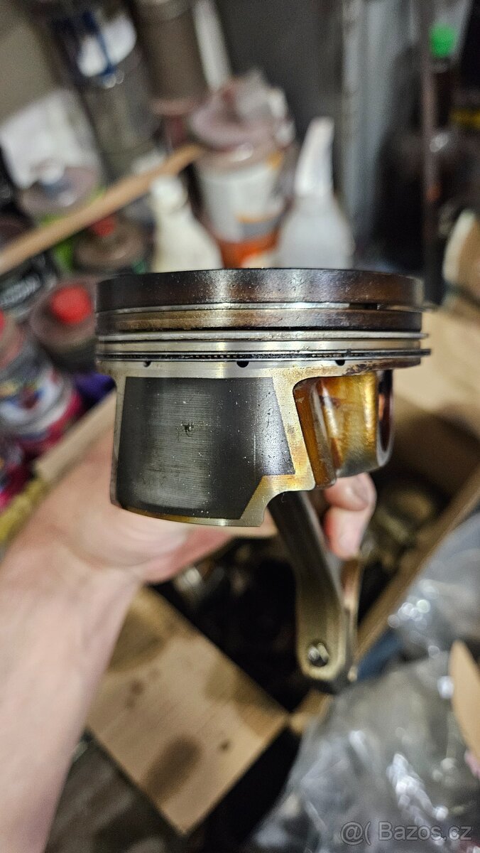 Písty a ojnice Audi RS3 CEPa - 3