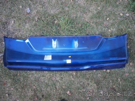 Plast zadního víka na Ford Focus combi - 3