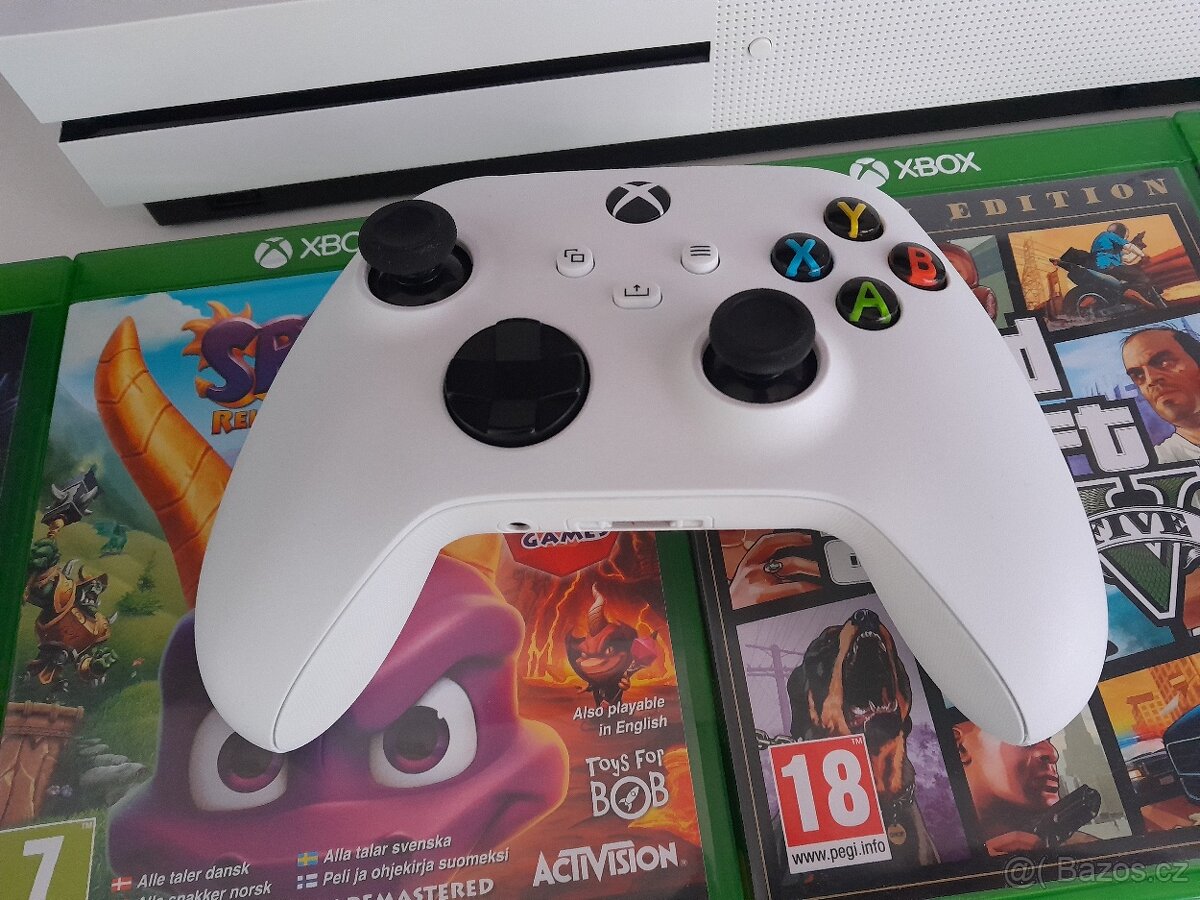 Xbox one s 1TB - 3