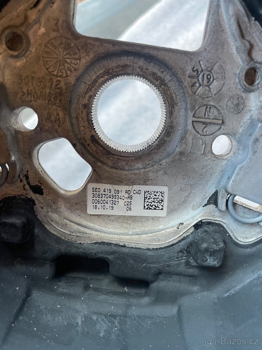 VOLANT OCTAVIA 3 ORIGINAL - 3