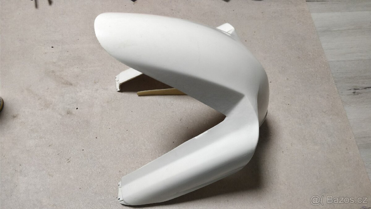 Přední adventure blatník