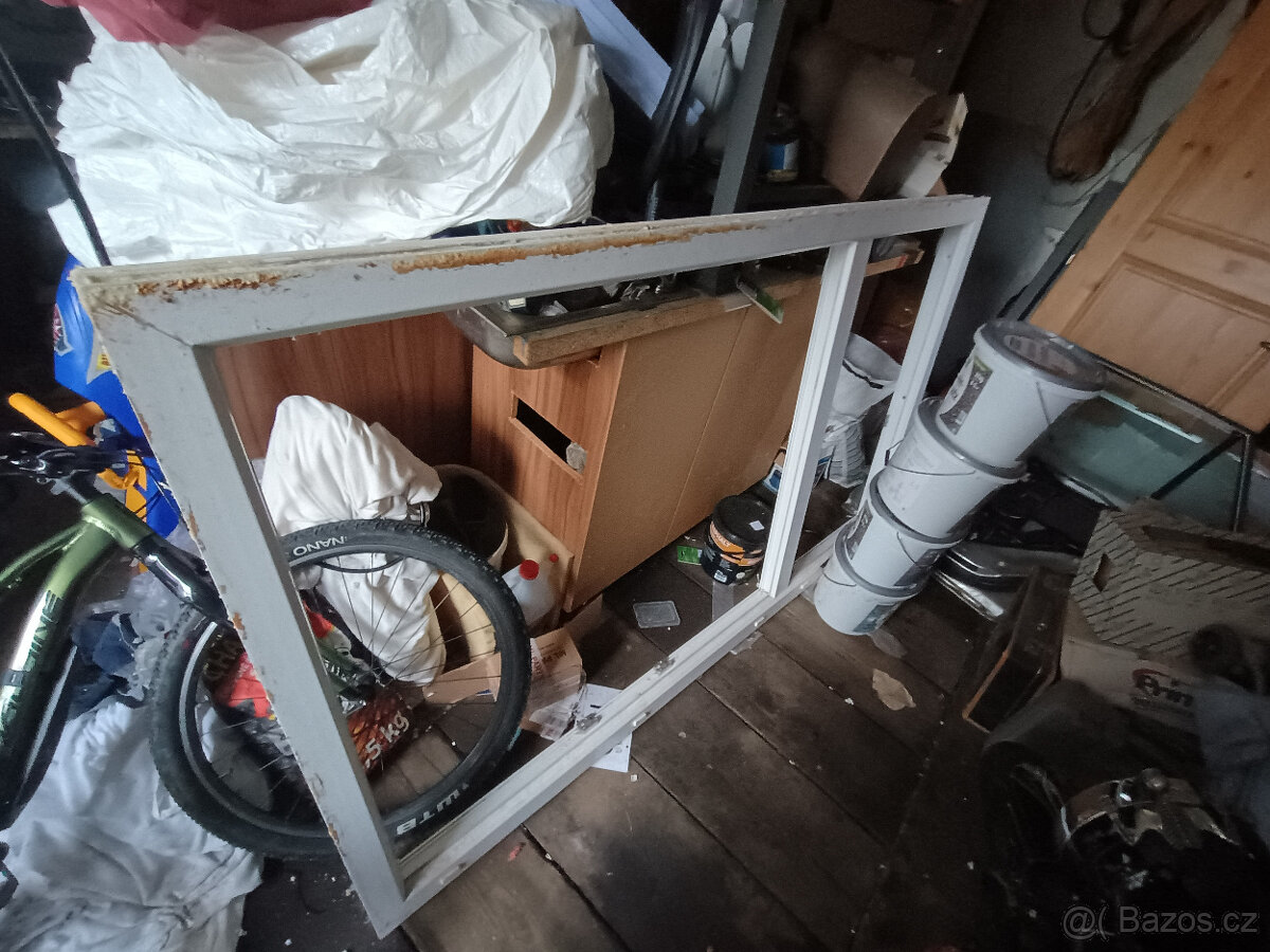 Trojdílné okno, trojsklo. - 3