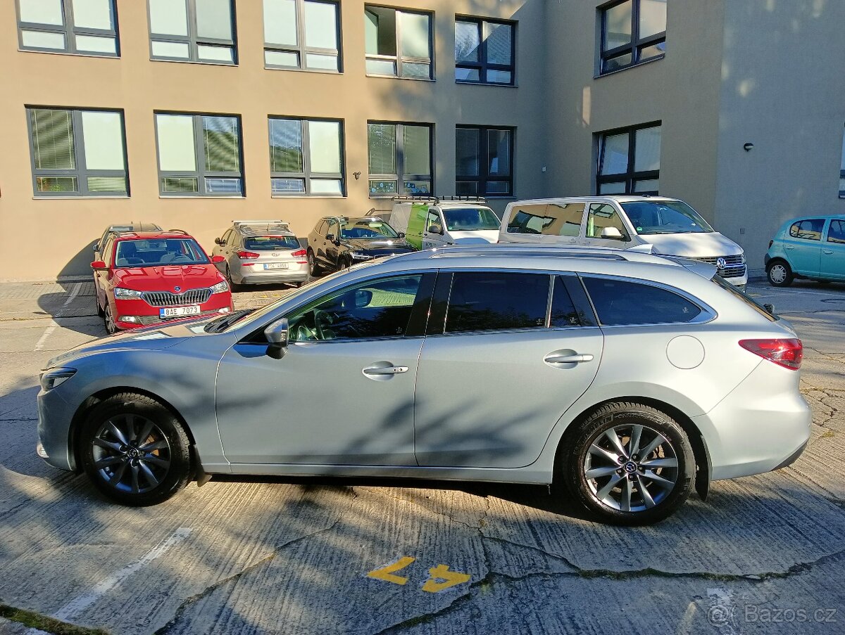 Mazda 6 combi 2,0i Revolution - 3
