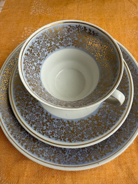 Sada keramických šálků s podšálky - 3