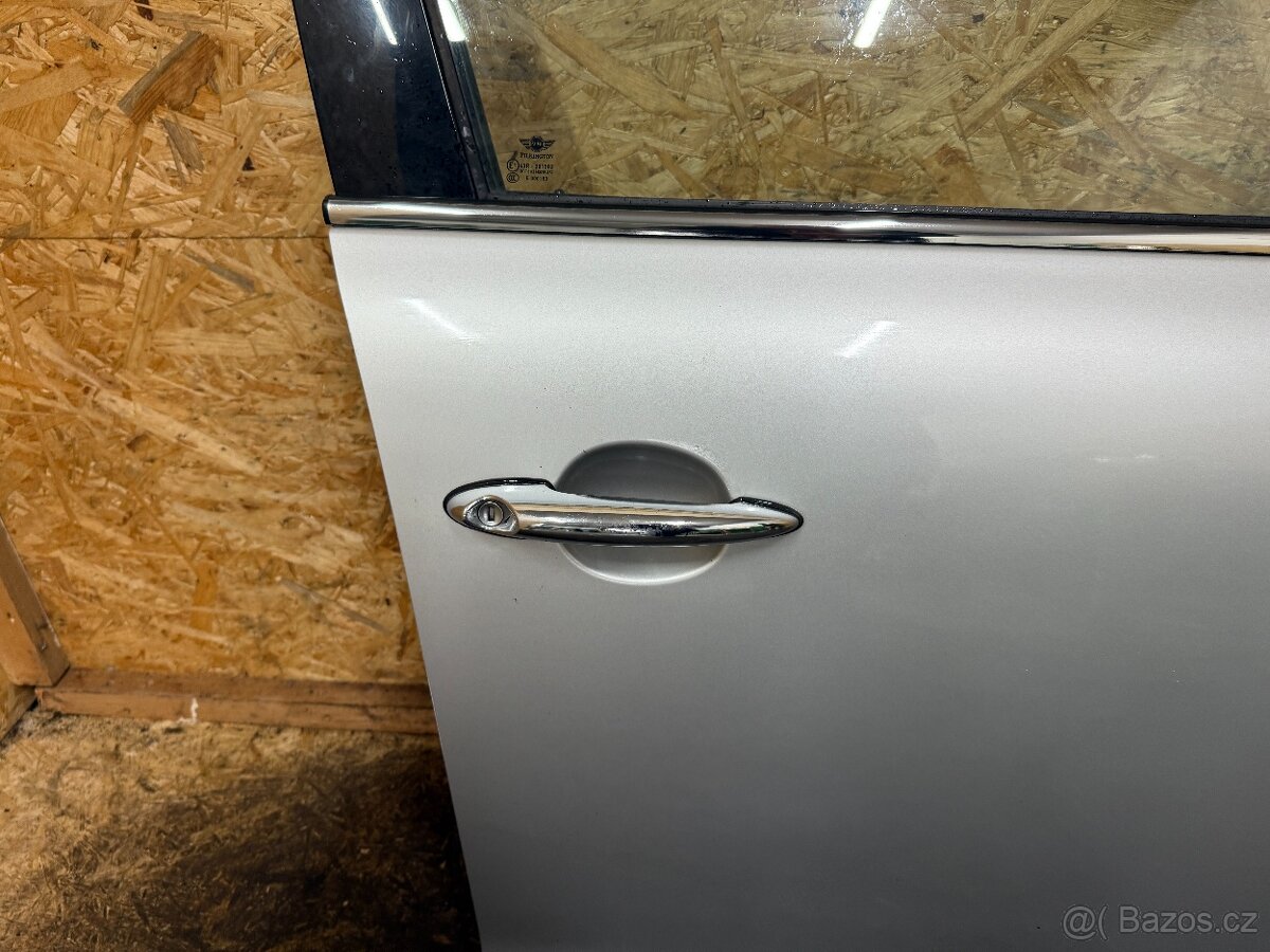PRAVÉ PŘEDNÍ DVEŘE MINI COOPER COUNTRYMAN R60 SILVER B12 - 3