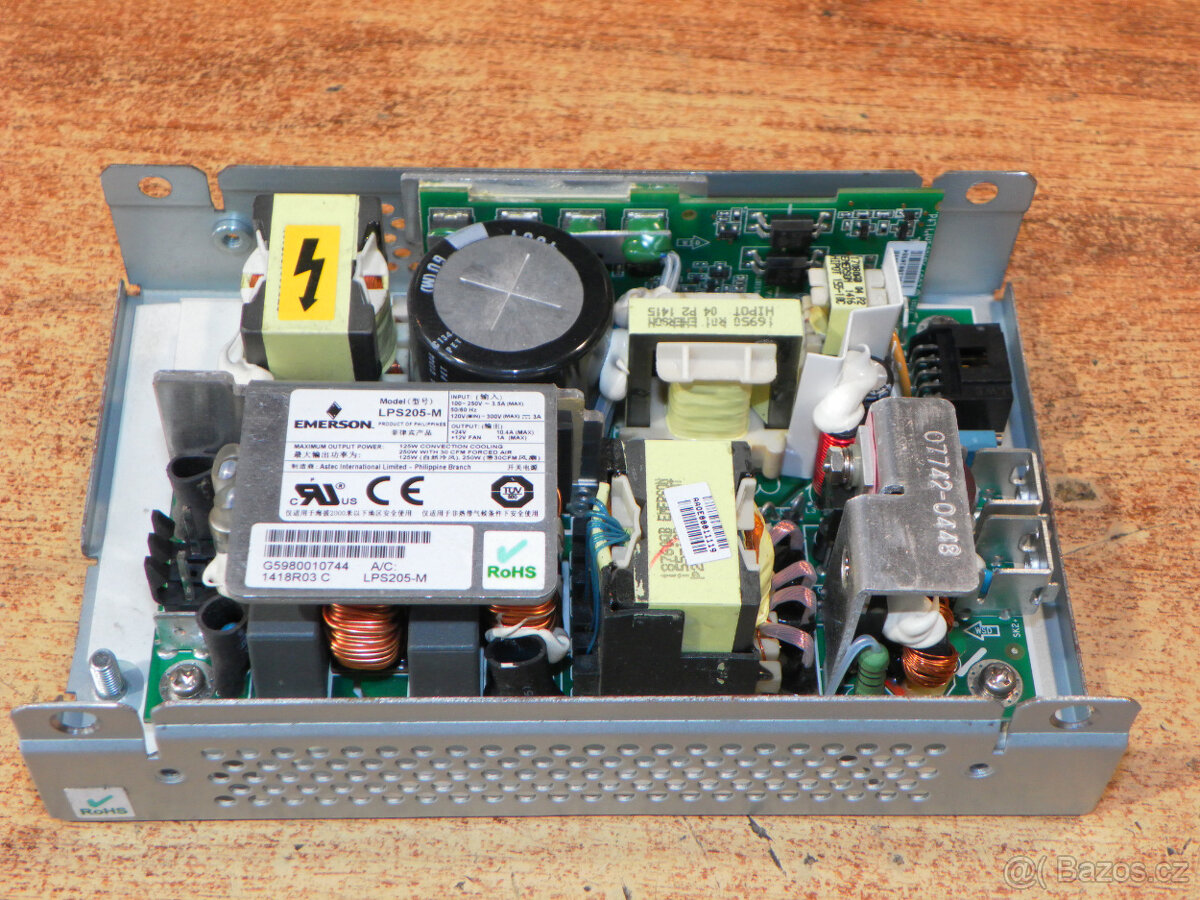 3x napájecí zdroj EMERSON LPS200-M, 5, 12, 24 VDC / 700 W - 3