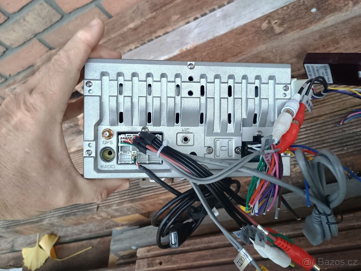 GPS multimediální autorádio pro Mitsubishi,Peugeot a Citroen - 3