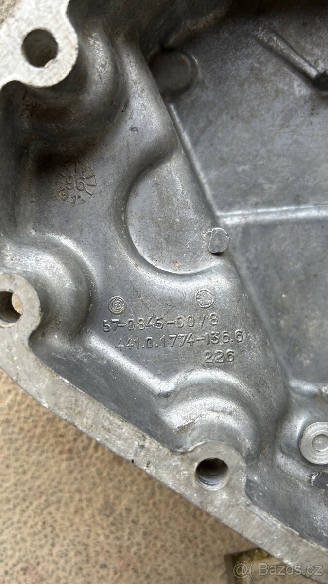 Boční víko převodovky - 3